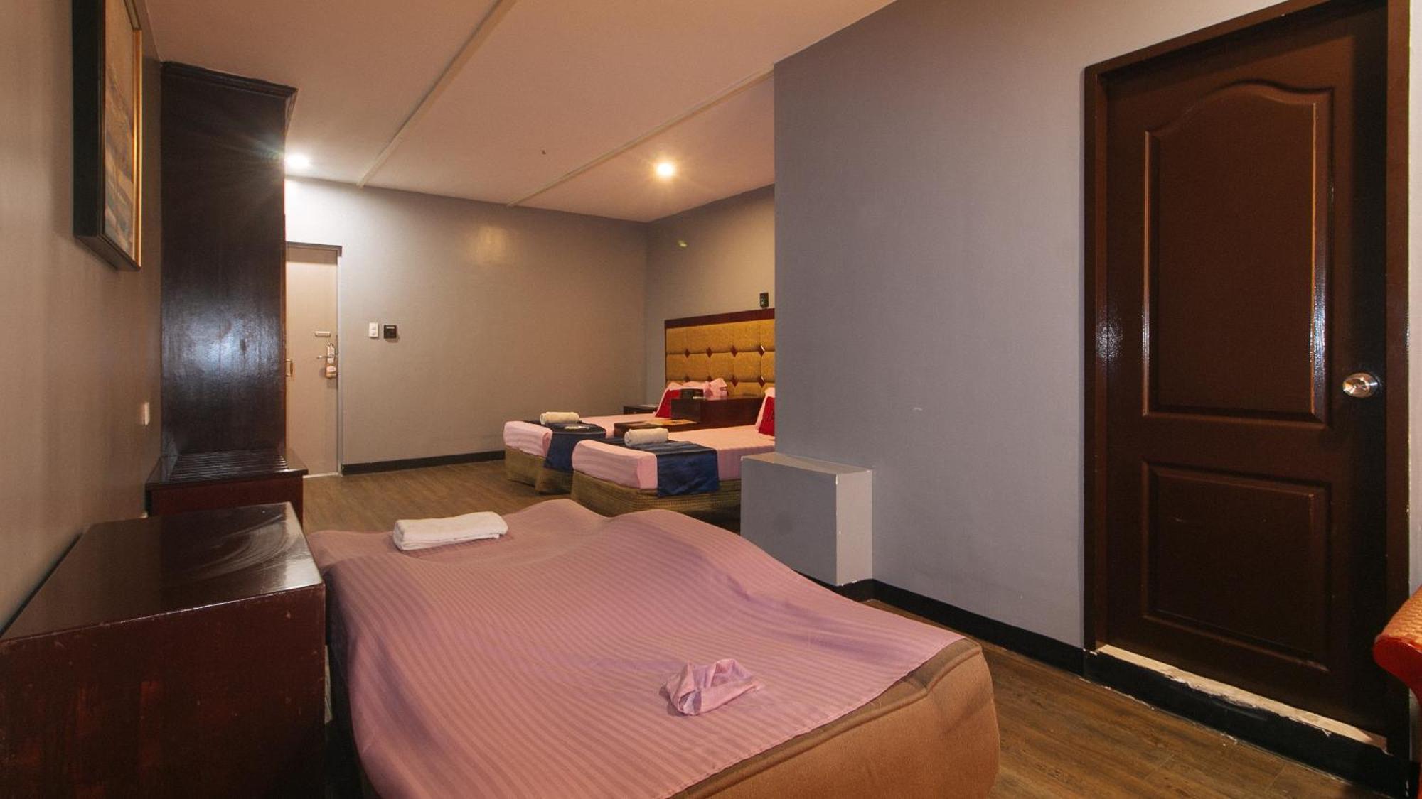 Reddoorz Premium At Jjimjbang Hotel Spa Manila Room photo