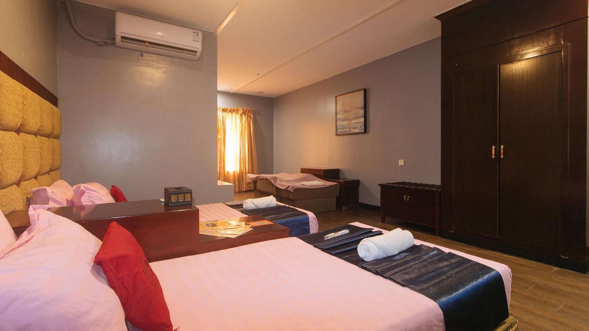 Reddoorz Premium At Jjimjbang Hotel Spa Manila Room photo